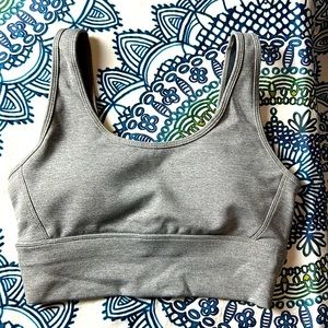 Fornia neon criss-cross sports bra, XS, grey from Fabletics